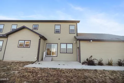 4917 Ridge Dr, Williston, ND 58801 photo 10