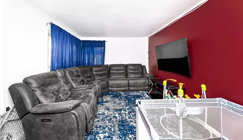 1215 E Ave F, Bismarck, ND 58501 photo 3