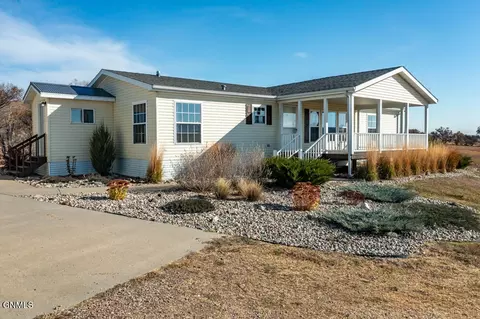 8026 6th Ave SW, Linton, ND 58552