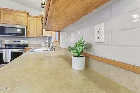 Kitchen - 3000 Remuda Dr, Bismarck, ND 58503 photo 5 of 5