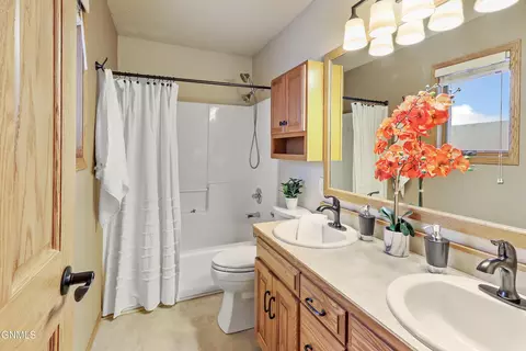 Bath - 3000 Remuda Dr, Bismarck, ND 58503 photo 3 of 4