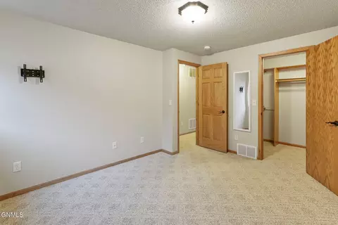 Bedroom - 3000 Remuda Dr, Bismarck, ND 58503 photo 3 of 6