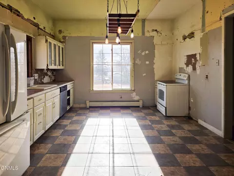 122 3rd St NW, Kenmare, ND 58746 photo 16