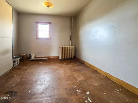 122 3rd St NW, Kenmare, ND 58746 photo 22