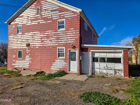 122 3rd St NW, Kenmare, ND 58746 photo 44