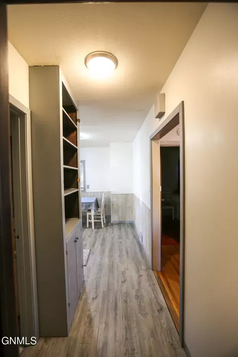 1015 11th St W, Williston, ND 58801 photo 14