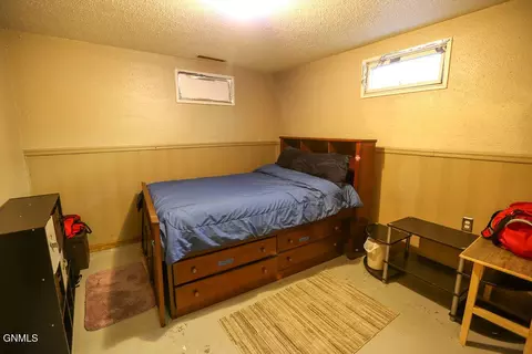 1015 11th St W, Williston, ND 58801 photo 25