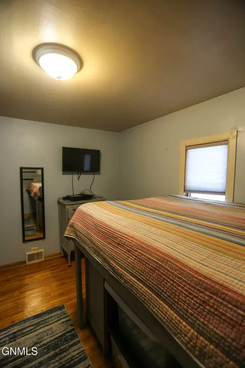 1015 11th St W, Williston, ND 58801 photo 12