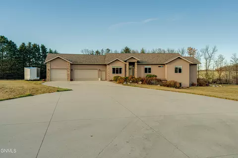 1300 Bliss Ave, Bismarck, ND 58503