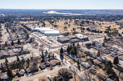 View/Area - 302 W Divide Ave, Bismarck, ND 58501 photo 1 of 2