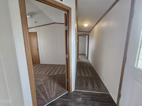 1005 27th St W, Williston, ND 58801 photo 14