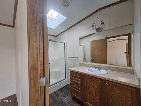 1005 27th St W, Williston, ND 58801 photo 10