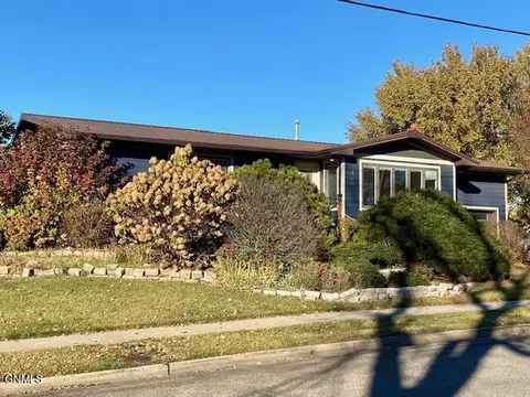 316 E Capitol Ave, Bismarck, ND 58501