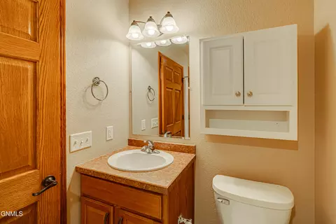 Bath - 2014 Bay Hill Loop, Bismarck, ND 58503 photo 7 of 8