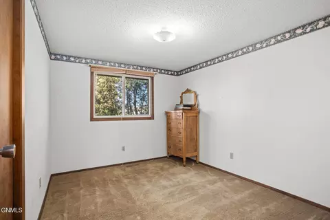 2502 15th Ave W, Williston, ND 58801 photo 20