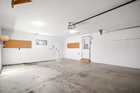 2502 15th Ave W, Williston, ND 58801 photo 10