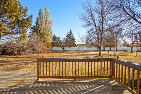 2502 15th Ave W, Williston, ND 58801 photo 26