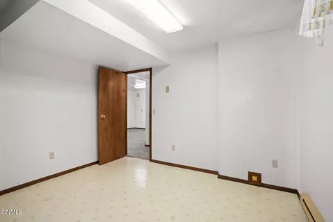 2502 15th Ave W, Williston, ND 58801 photo 33