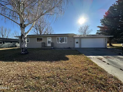 515 Jefferson Dr, Turtle Lake, ND 58575