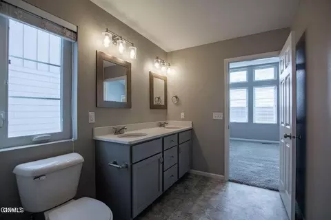 3209 Kenner Lp, Bismarck, ND 58504 photo 16