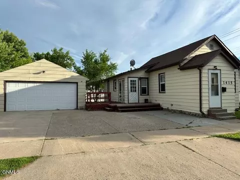 1415 E Rosser Ave, Bismarck, ND 58501 photo 1