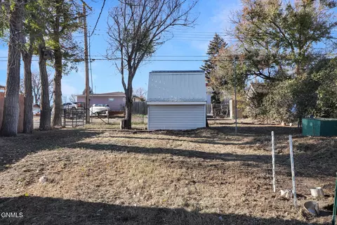 905 6th Ave E, Williston, ND 58801 photo 5