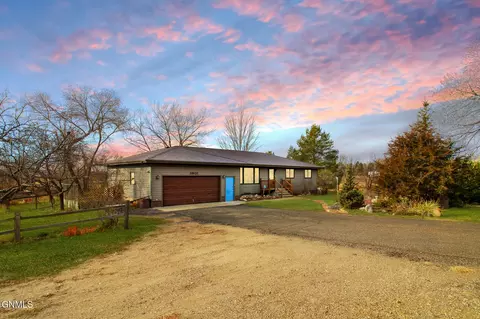 3801 Signal St, Bismarck, ND 58504