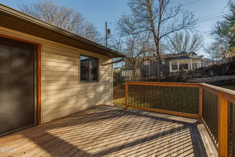Exterior - 1409 15th St SE, Mandan, ND 58554 photo 13 of 13