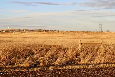 tbd 24th Ave SW, Watford City, ND 58854