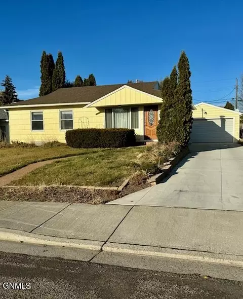 1042 Riverview Ave, Bismarck, ND 58504 photo 4