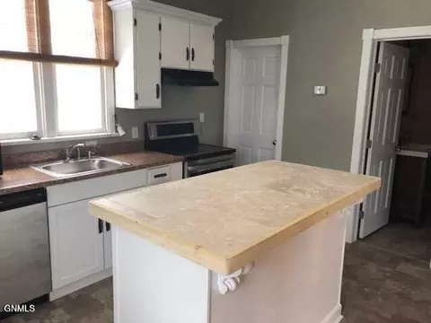 Kitchen - 2110 E Rosser Ave, Bismarck, ND 58501 photo 1 of 3