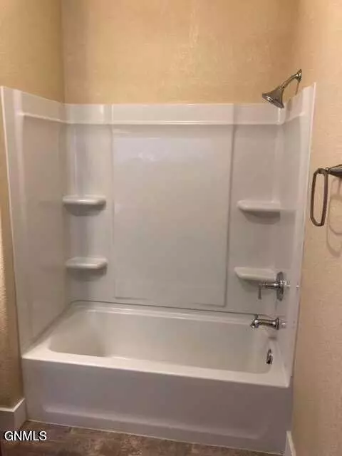 Bath - 2110 E Rosser Ave, Bismarck, ND 58501 photo 4 of 4