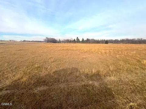 3752 Bunker Rd, Jamestown, ND 58401