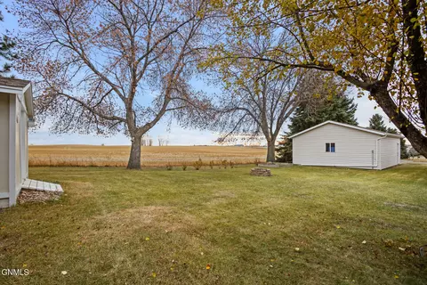 834 4th Ave NE, Garrison, ND 58540 photo 45