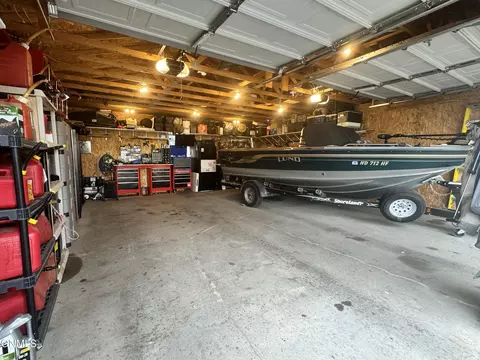 834 4th Ave NE, Garrison, ND 58540 photo 40