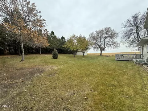 834 4th Ave NE, Garrison, ND 58540 photo 44