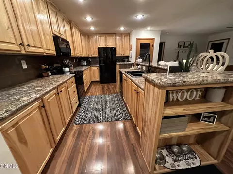 5471 Laurice Ave, Williston, ND 58801 photo 9