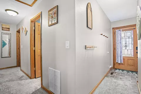 Entry Way - 503 15th Ave W, Williston, ND 58801 photo 1 of 2