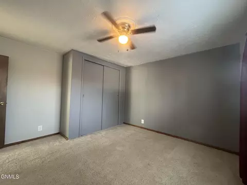 107 3rd Ave NW, Bowman, ND 58623 photo 8