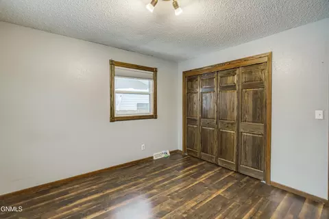 2520 7th St N, Bismarck, ND 58503 photo 13