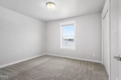 13658 Cherry St NW, Williston, ND 58801 photo 22