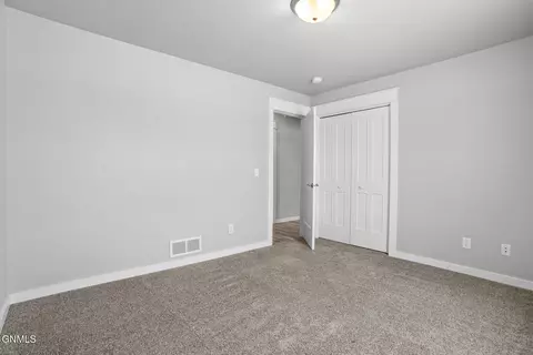 13658 Cherry St NW, Williston, ND 58801 photo 25