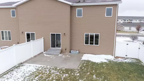 313 Irvine Loop, Bismarck, ND 58504 photo 32