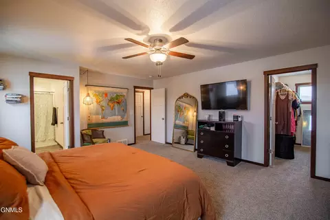 313 Irvine Loop, Bismarck, ND 58504 photo 17