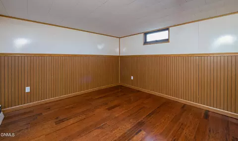 Bedroom - 305 1st Ave E, Carson, ND 58529 photo 2 of 4