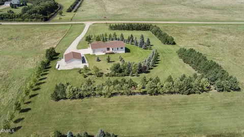 3429 66th St NE, Bismarck, ND 58503