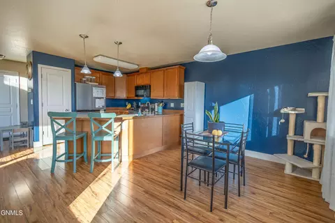 3421 33rd St W, Williston, ND 58801 photo 10
