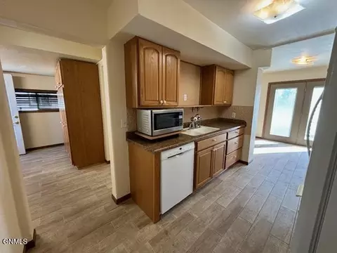 Kitchen - 536 3rd St SE, Stanley, ND 58784 photo 1 of 2