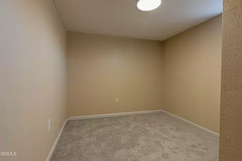 225 9th St E, Dickinson, ND 58601 photo 23
