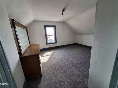 Bedroom - 408 5th St E, Napoleon, ND 58561 photo 4 of 6